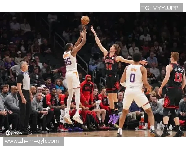 布克砍下41分武切维奇贡献24分6篮板太阳轻取公牛